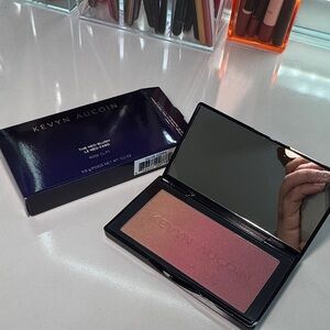 Kevyn Aucoin The Neo-Blush in Pink and Purple Hues